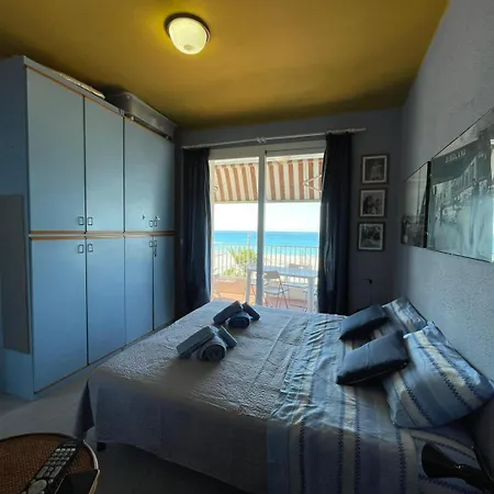Apartman Wh-bilocale Sea Fronte Con Vista Mare A 5 Minuti Dalla Stazione *