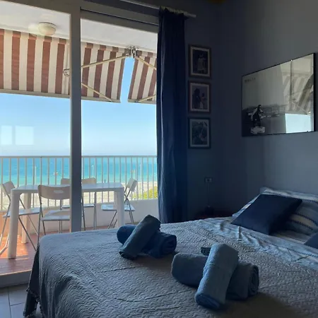 Wh-bilocale Sea Fronte Con Vista Mare A 5 Minuti Dalla Stazione