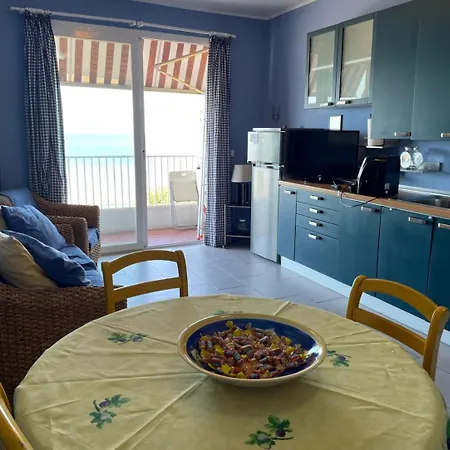 Wh-bilocale Sea Fronte Con Vista Mare A 5 Minuti Dalla Stazione * Βεντιμίλια